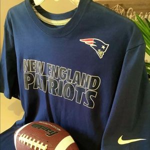 NFL New England Patriots Nike Shirt NWOT